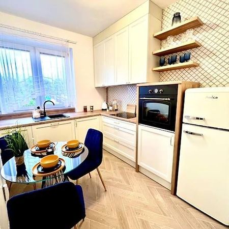 B&W Luxurious Apartment In The Heart Of วรอตซวาฟ ภายนอก รูปภาพ